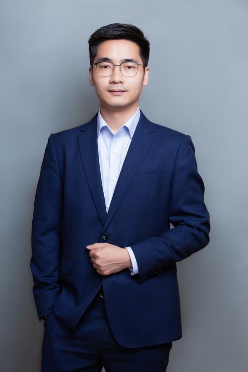 刘成宪 视觉与舞美负责人